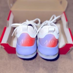 Youth Nike Sneakers 👟